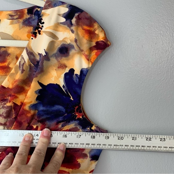 Lauren Ralph Lauren multi fall floral‎ surplice ruched dress with slit. Size 12 - Picture 8 of 9